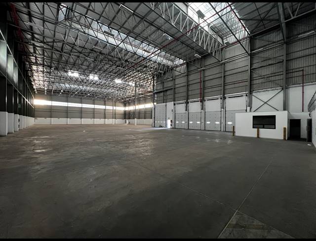5,418M² WAREHOUSE TO LET IN AIRPORT INDUSTRIA